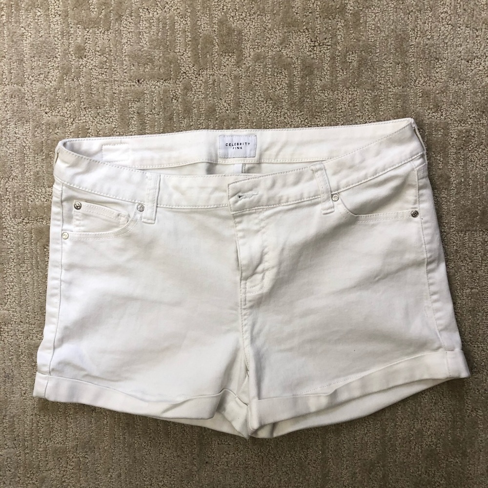 White celebrity pink shorts size 13 / 31